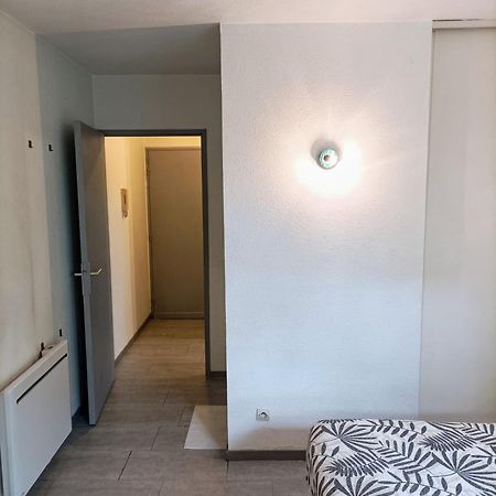 Apartment Near Center มงต์เปอลิเยร์ ภายนอก รูปภาพ