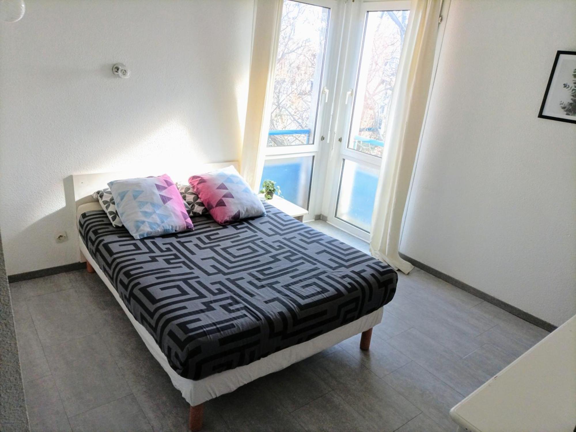 Apartment Near Center มงต์เปอลิเยร์ ภายนอก รูปภาพ